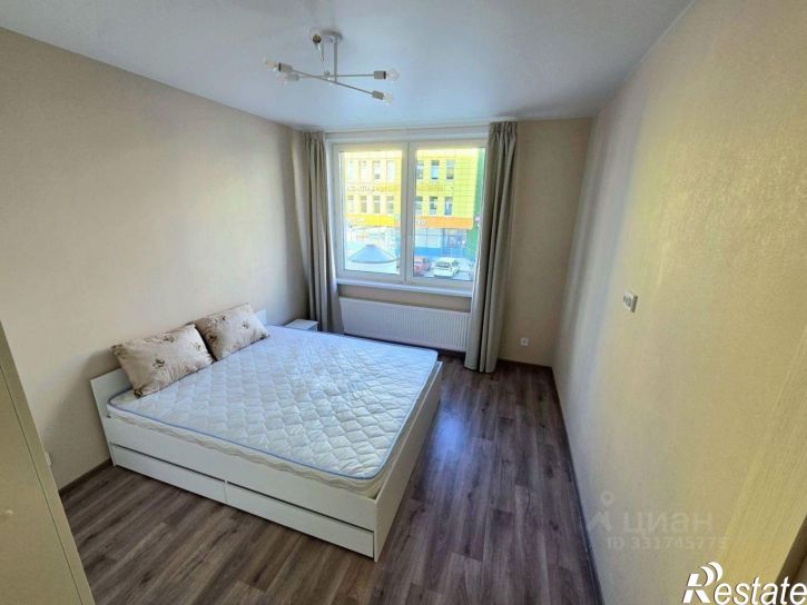 2-комн квартира жилмассив Рабочий Посёлок, улица Металлистов, 18