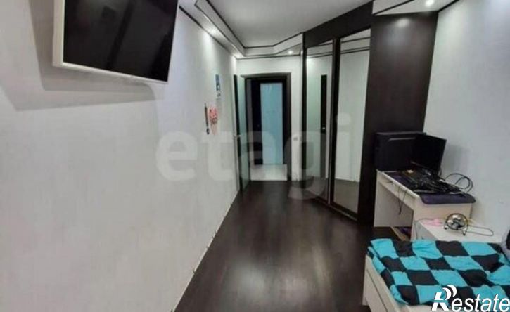 3-комн квартира Пермь, улица Льва Шатрова, 16