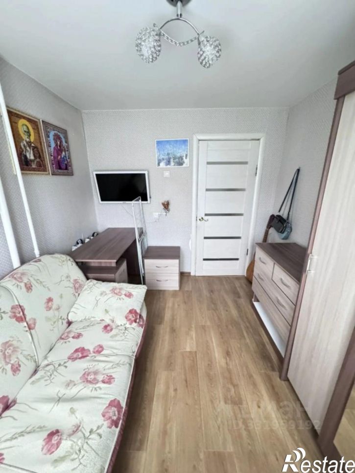 4-комн квартира Чусовой, улица Космонавтов, 6