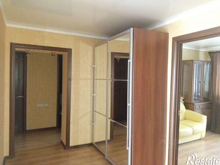 4-комн квартира ул Комсомольская, 1,  д. 1