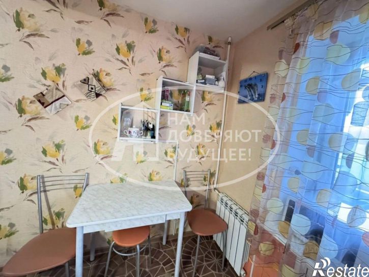 4-комн квартира ул Космонавтов, 6,  д. 6