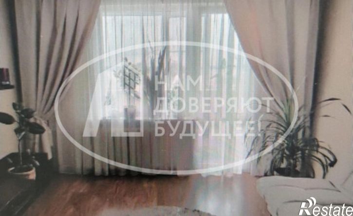 4-комн квартира пер Строителей, 5,  д. 5