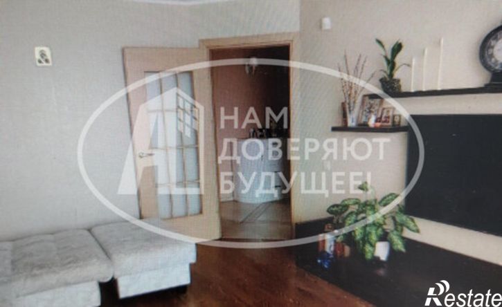 4-комн квартира пер Строителей, 5,  д. 5