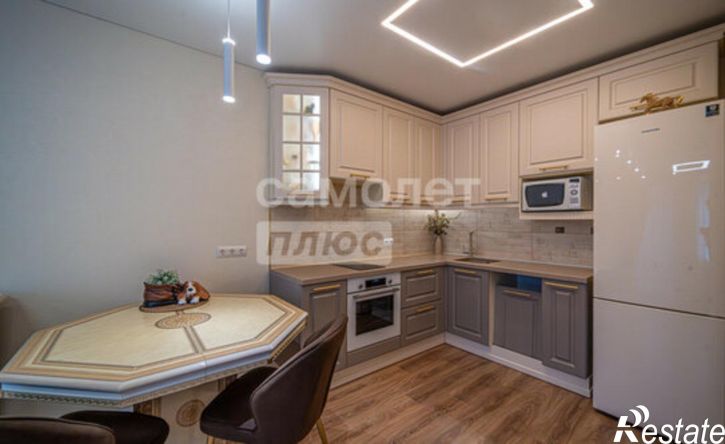 4-комн квартира Пермь, улица Решетникова, 19