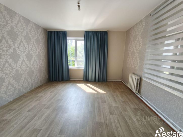 3-комн квартира ул Буденного, 8,  д. 8
