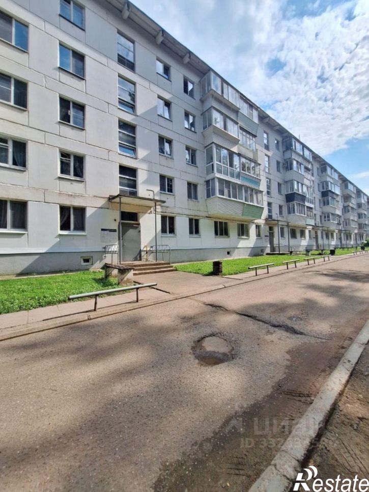 1-комн квартира ул Уральских танкистов, 1,  д. 1
