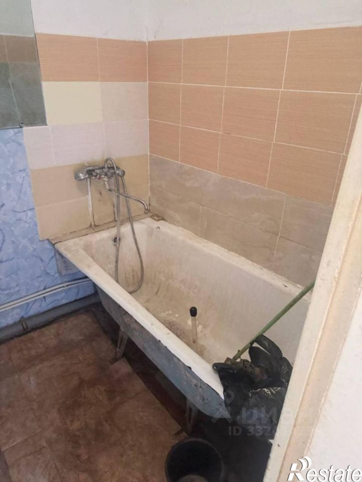 3-комн квартира ул Космонавтов, 4,  д. 4