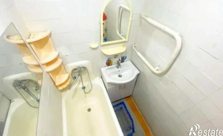 3-комн квартира Соликамск, улица Коммунаров, 12