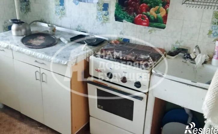 2-комн квартира муниципальный округ Кизел, посёлок Центральный Коспашский, улица Парижской Ко