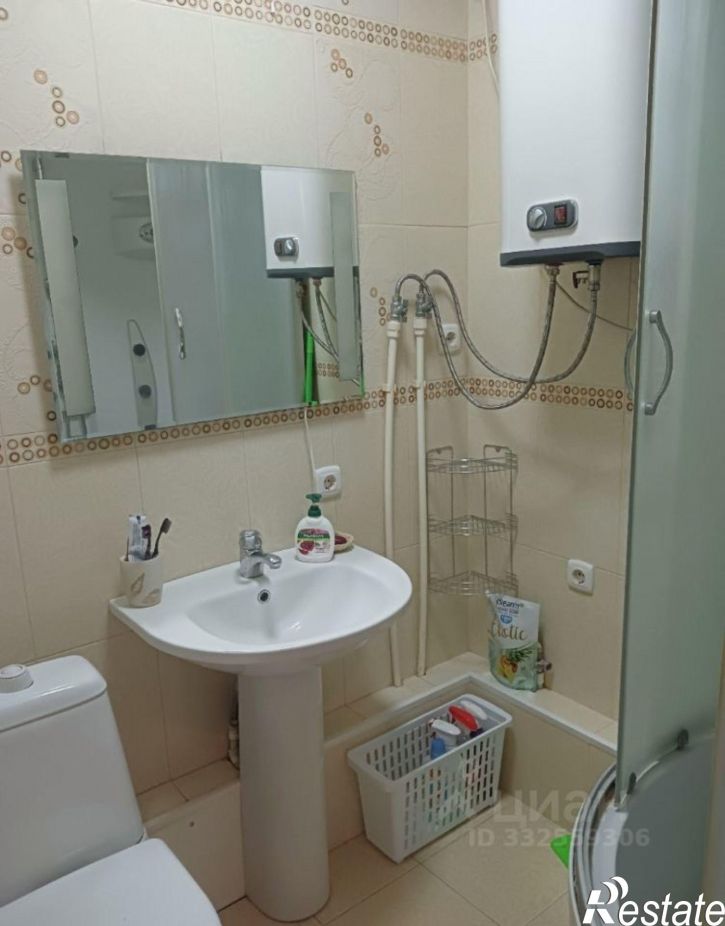 1-комн квартира ул Космонавтов, 10,  д. 10