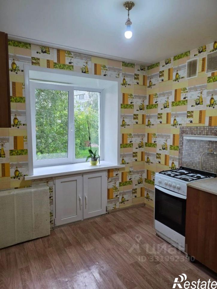2-комн квартира ул Комарова, 14,  д. 14