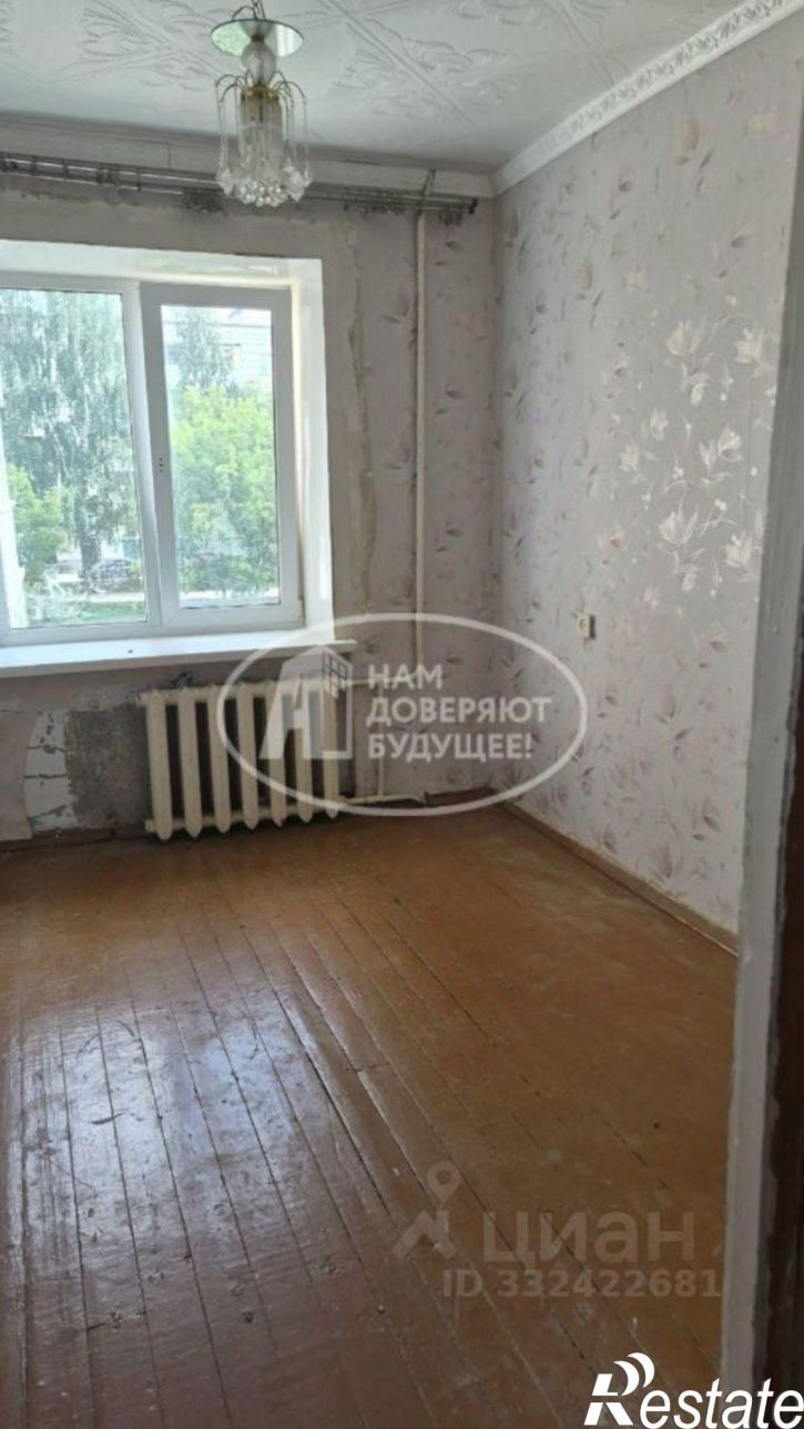 3-комн квартира ул Космонавтов, 4,  д. 4