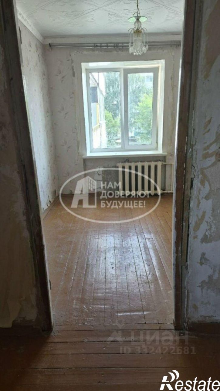 3-комн квартира ул Космонавтов, 4,  д. 4