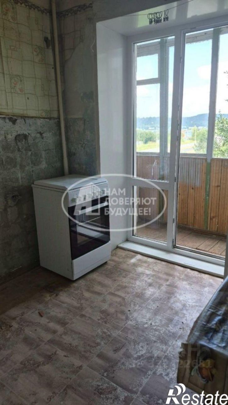 3-комн квартира ул Космонавтов, 4,  д. 4