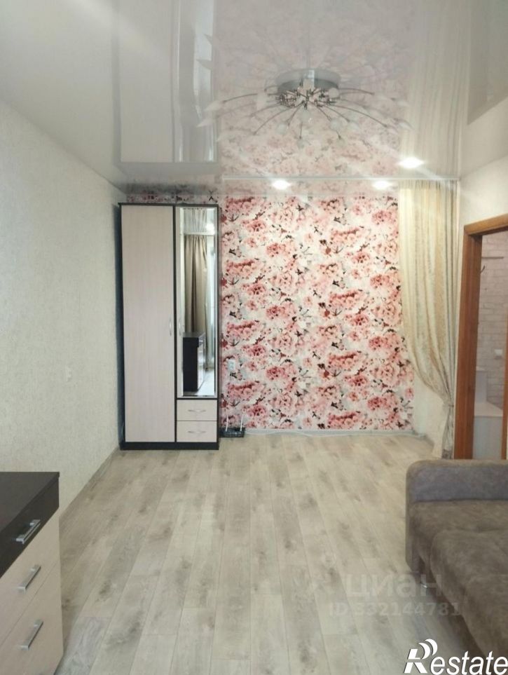 1-комн квартира ул Космонавтов, 10,  д. 10