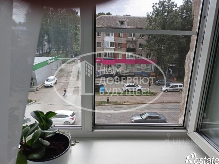 Комната Приморский б-р, 38,  д. 38