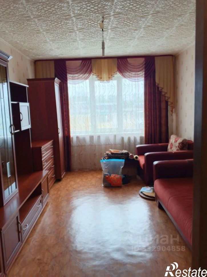 2-комн квартира ул Космонавтов, 4,  д. 4