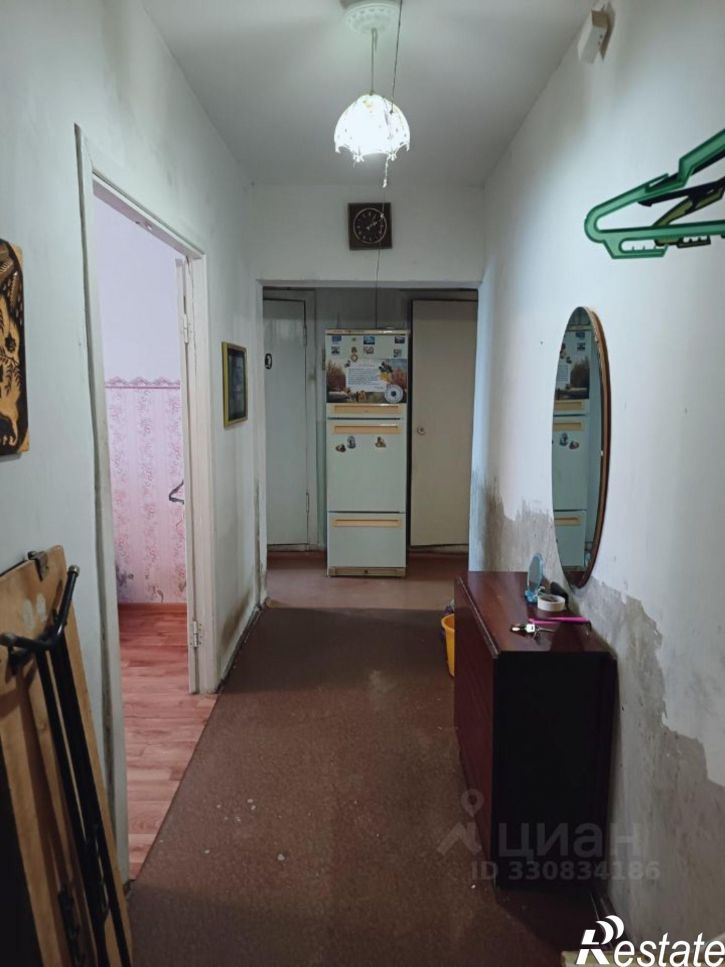 3-комн квартира Губаха, улица Космонавтов, 2