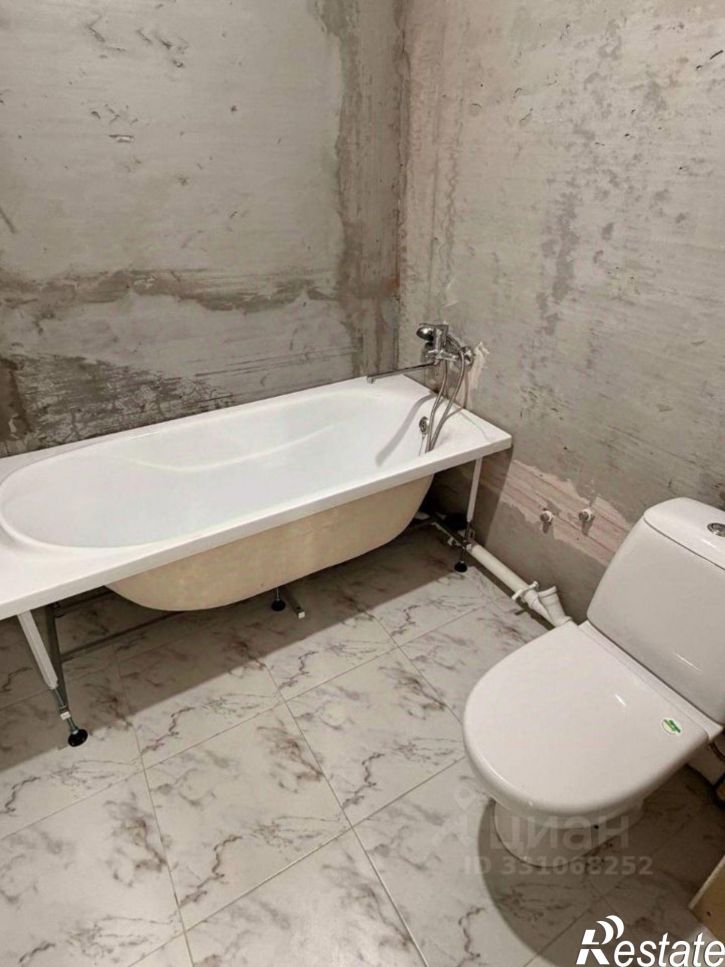 1-комн квартира ул Комарова, 1,  д. 1
