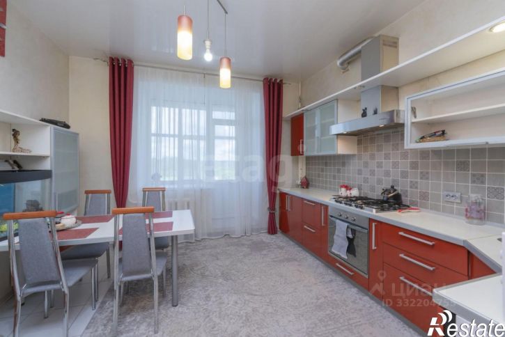 3-комн квартира ул Газовиков, 14,  д. 14