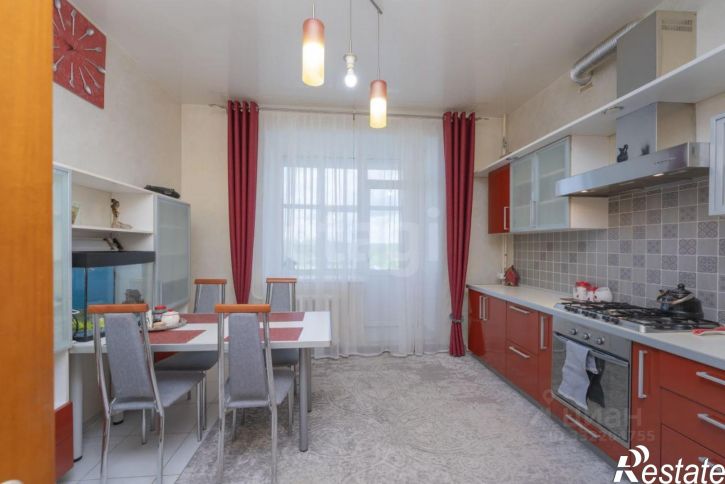 3-комн квартира ул Газовиков, 14,  д. 14