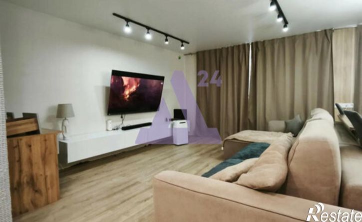 3-комн квартира Краснокамск, улица Энтузиастов, 13