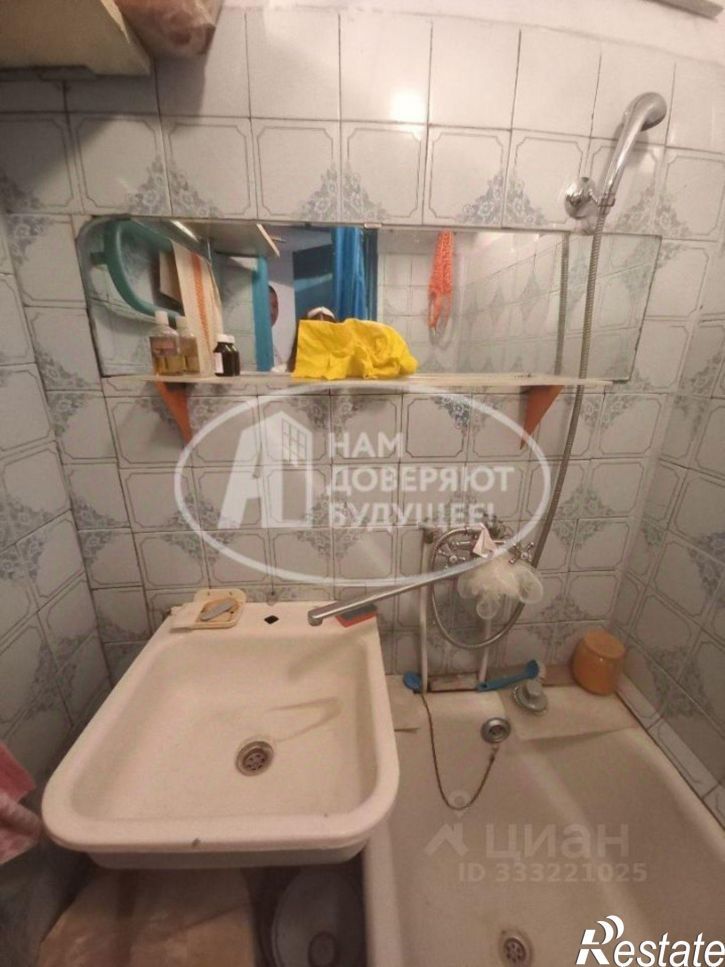 3-комн квартира ул Чернигина, 3,  д. 3