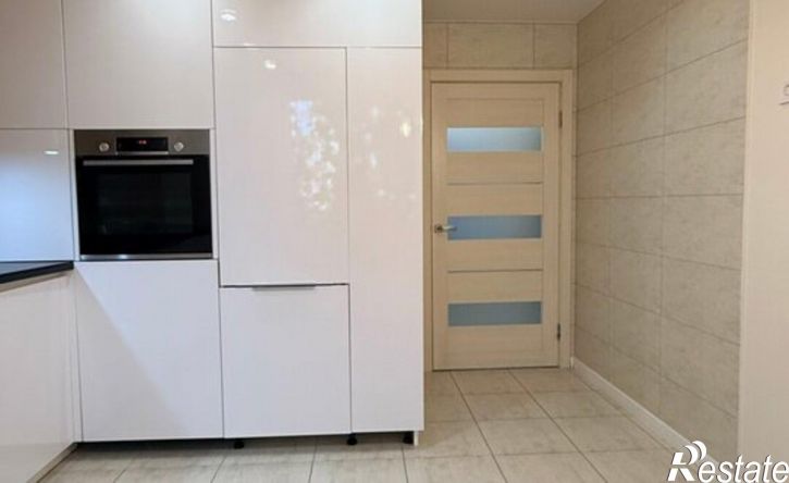 3-комн квартира ул Азина, 3,  д. 3