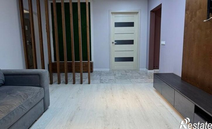 3-комн квартира ул Азина, 3,  д. 3