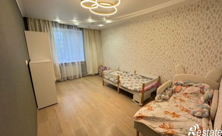 4-комн квартира Соликамск, улица В.И. Кузнецова, 8
