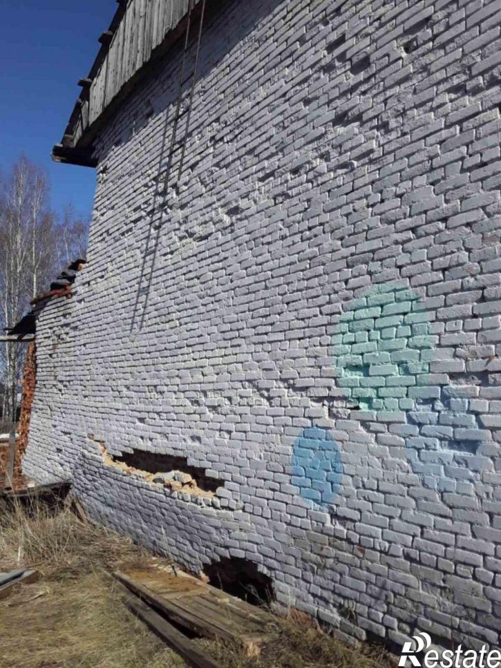 Отдельное здание м.о. Добрянский, с. Усть-Гаревая