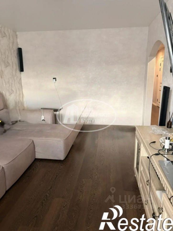 3-комн квартира Высотная улица, 39,  д. 39