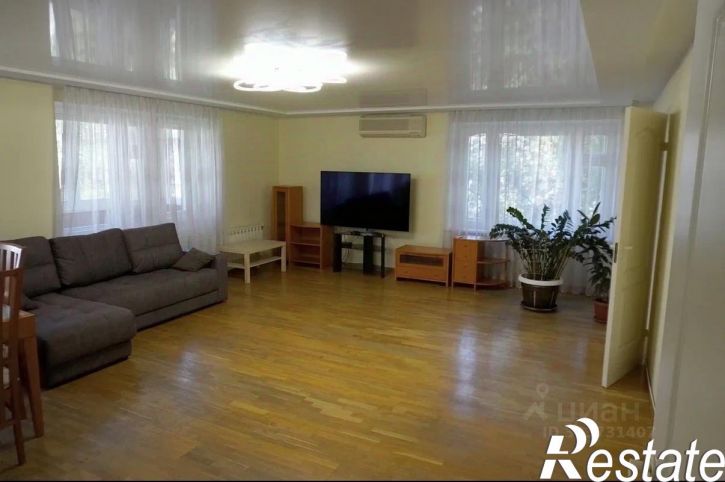 4-комн квартира улица Ленина, 55,  д. 55
