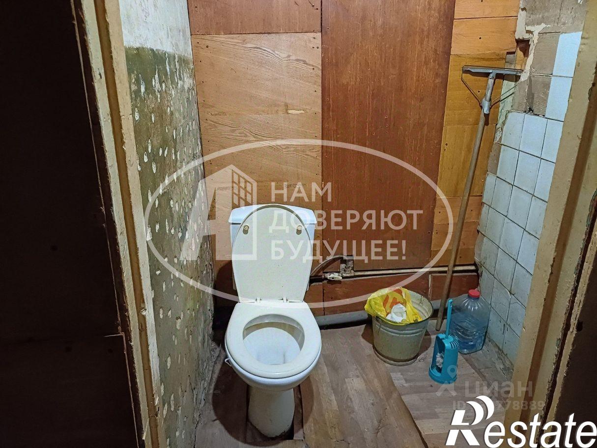 Купить комнату за 300 000 рублей на Высотная улица, 37