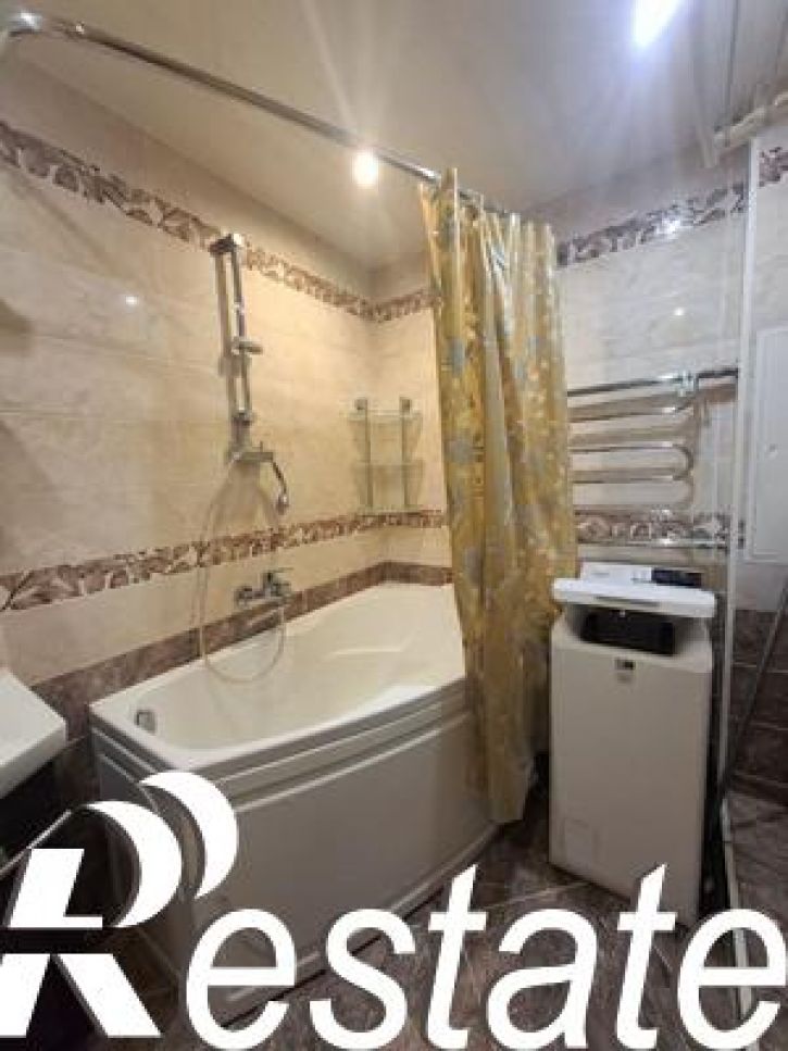 2-комн квартира Герцена улица, 36