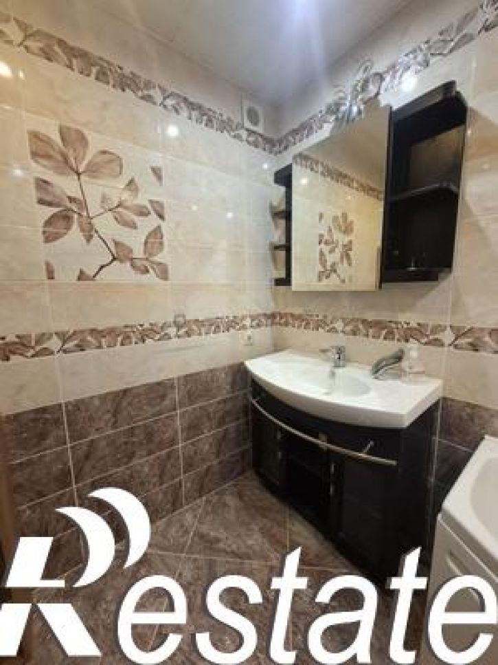 2-комн квартира Герцена улица, 36