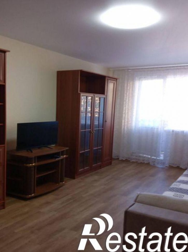 1-комн квартира Нефтяников улица, 8