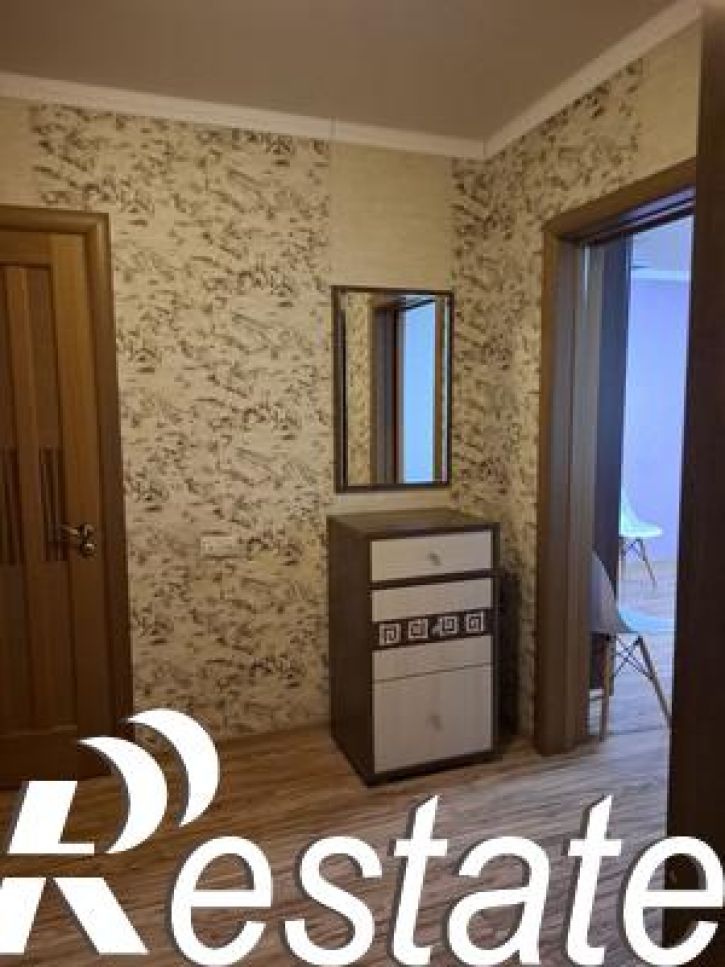 2-комн квартира Герцена улица, 36
