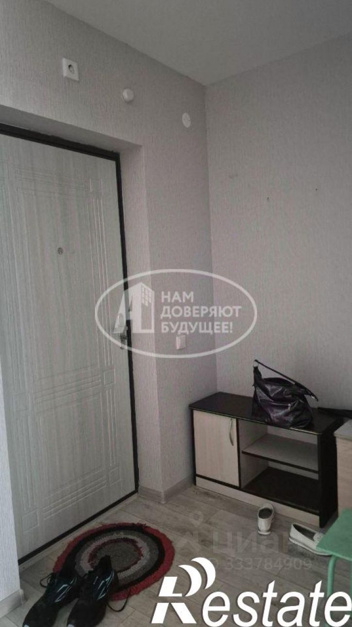 1-комн квартира улица Космонавтов, 3,  д. 3