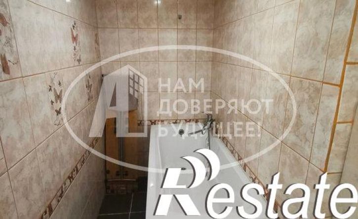 2-комн квартира улица Толбухина, 24,  д. 24