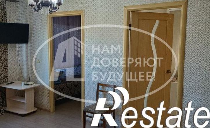 4-комн квартира улица Нефтяников, 12А,  д. 12А