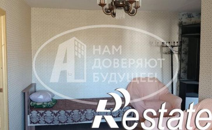 4-комн квартира улица Нефтяников, 12А,  д. 12А