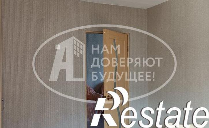 4-комн квартира улица Нефтяников, 12А,  д. 12А