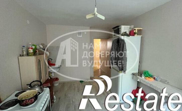 3-комн квартира улица Космонавтов, 3,  д. 3