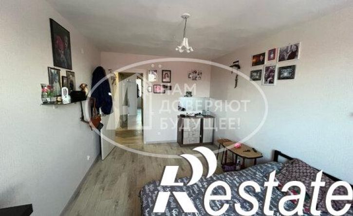 3-комн квартира улица Космонавтов, 3,  д. 3