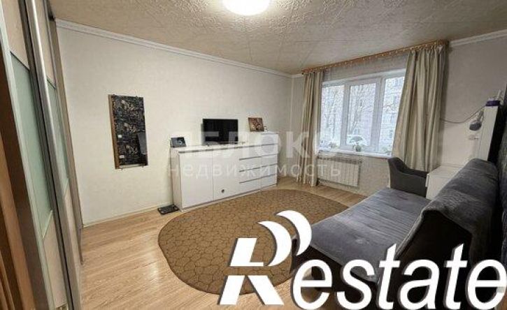 2-комн квартира улица Черняховского, 32,  д. 32