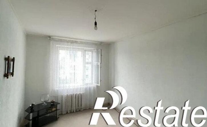 3-комн квартира улица Парижской Коммуны, 28,  д. 28