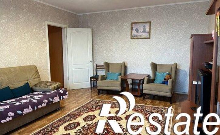 2-комн квартира улица Парижской Коммуны, 54,  д. 54