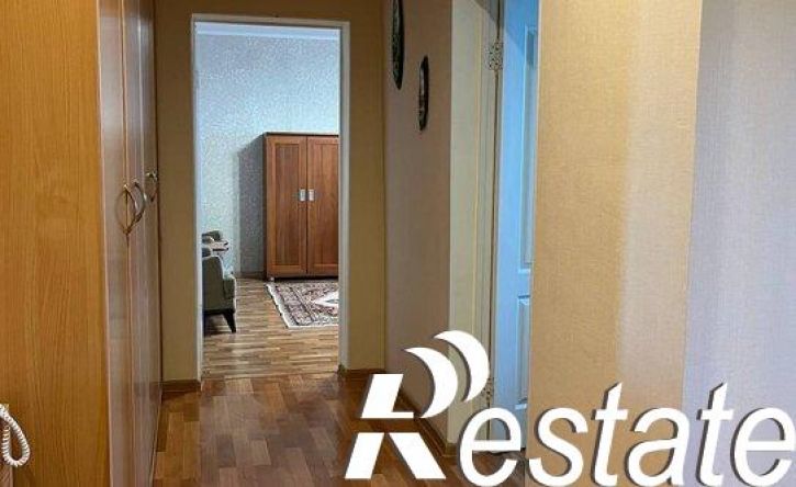 2-комн квартира улица Парижской Коммуны, 54,  д. 54