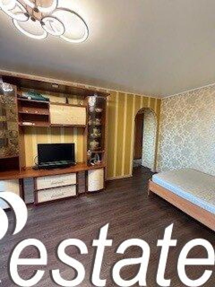3-комн квартира улица Орджоникидзе, 1,  д. 1